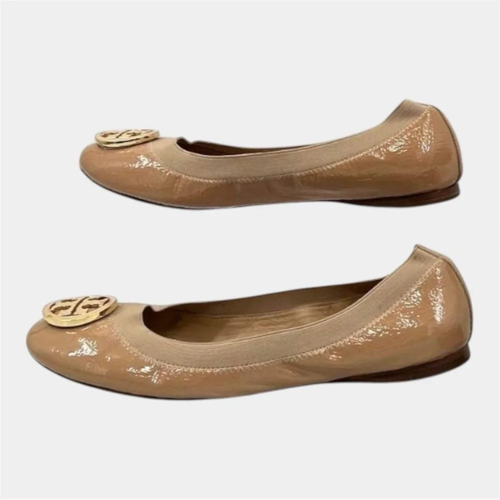 Tory Burch Caroline Nude Tan Patent Leather Ballerina Flats Sleepies Logo Size 8